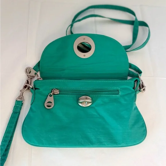 🌸baggallini pre-owned green Crossbody Bag with Silver Accents - Picture 2 of 6